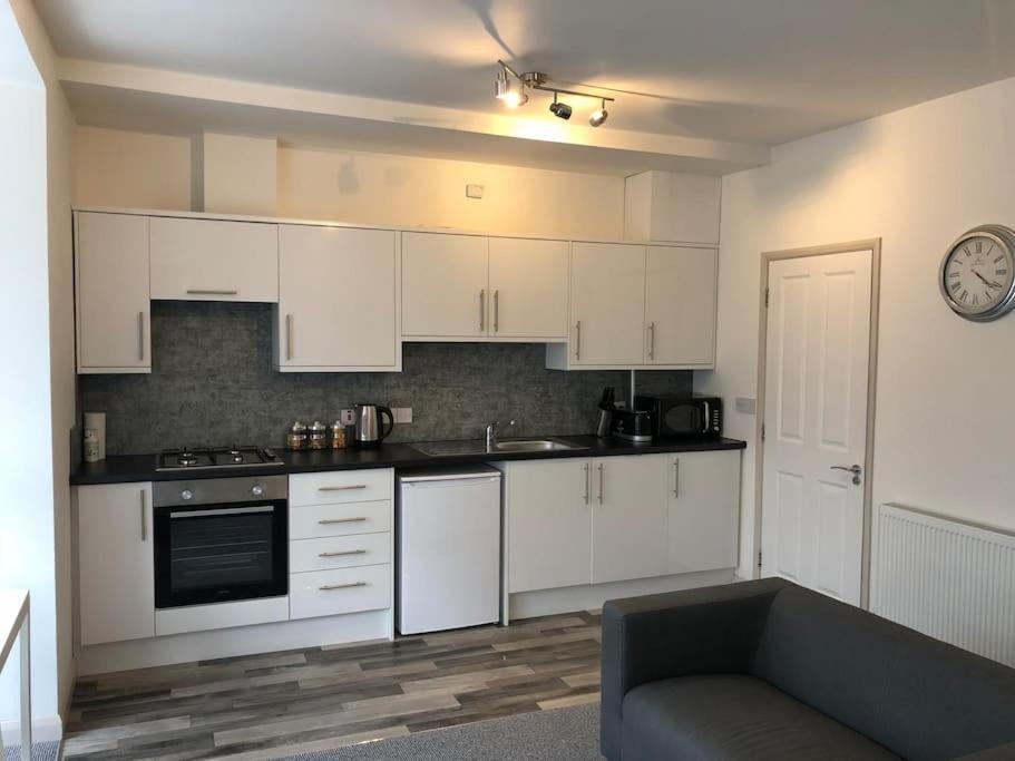 Newly Renovated Modern Studio Apartment Penzance Zewnętrze zdjęcie